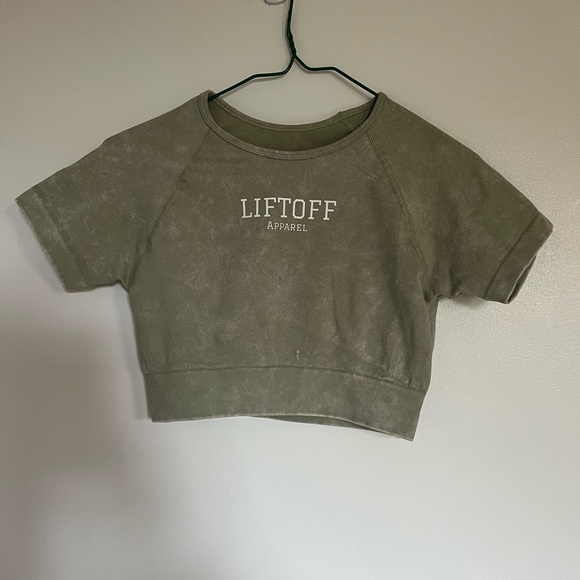 Tops - Cropped workout top